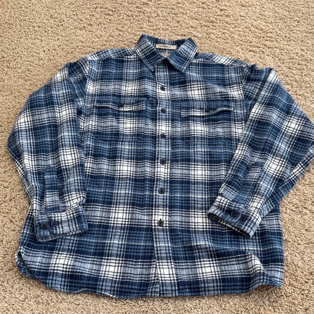 Vintage LL Bean Thick Flannel Traditional Fit Blue Plaid 100% Cotton Shirt, sz M